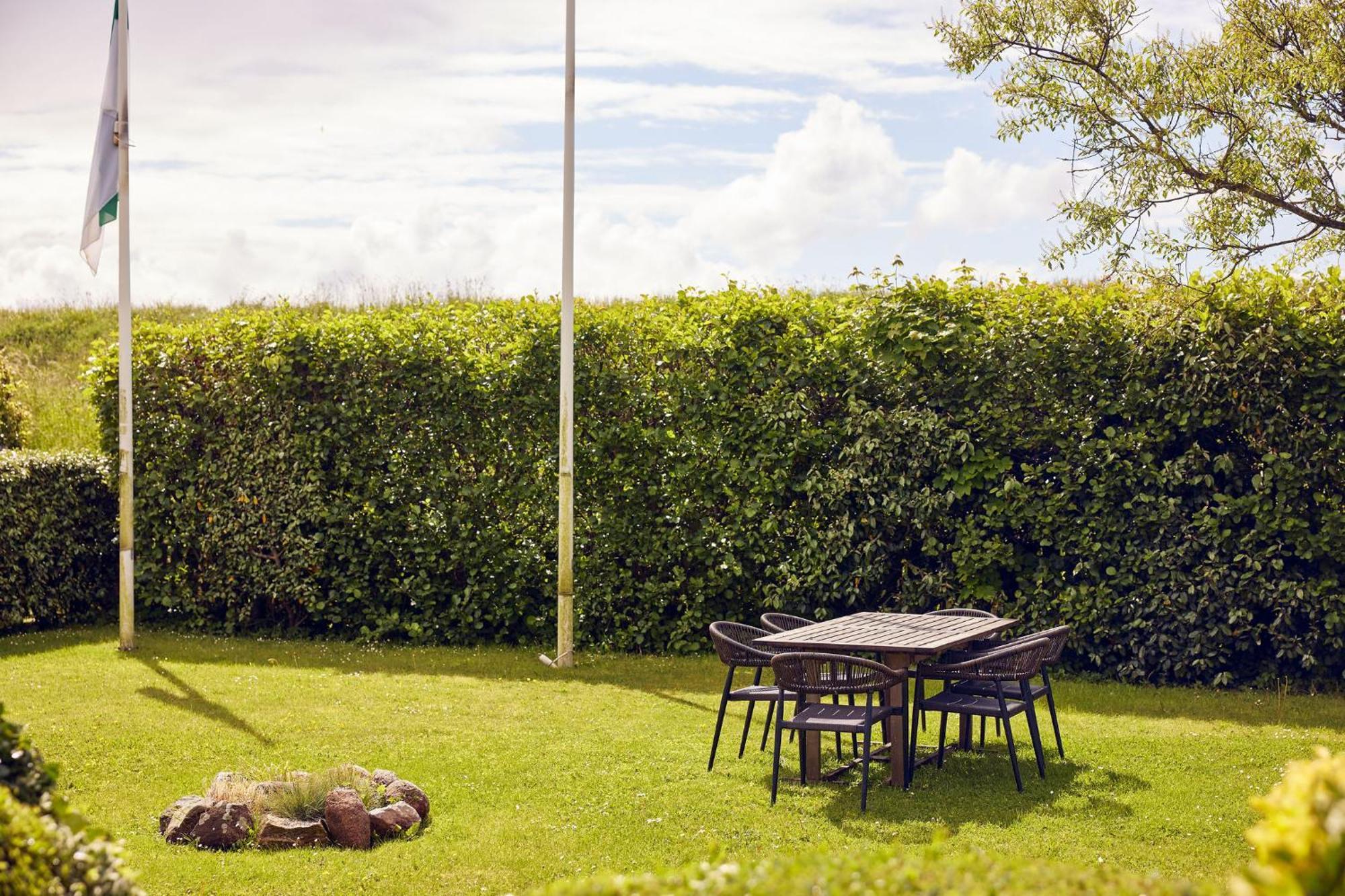 Westcord Hotel De Wadden Vlieland Bagian luar foto