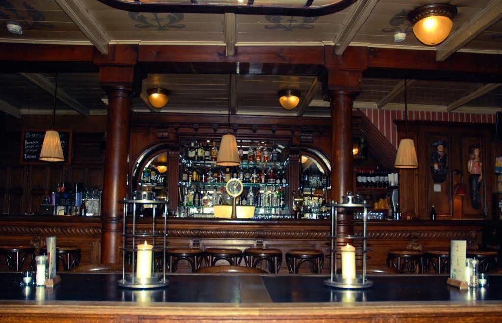 Westcord Hotel De Wadden Vlieland Bagian luar foto