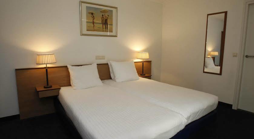 Westcord Hotel De Wadden Vlieland Bagian luar foto
